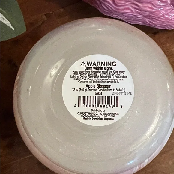 Apple Blossom Single Wick Candle - Picture 3 of 3